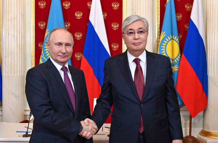 Глава государства принял участие в ХVIII Форуме межрегионального сотрудничества Казахстана и России